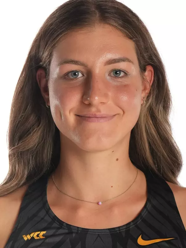 Radana Lapácková Headshot 2025-26