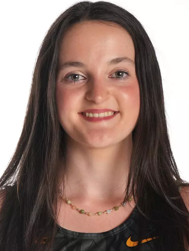 Ruth Walsh Headshot 2025-26