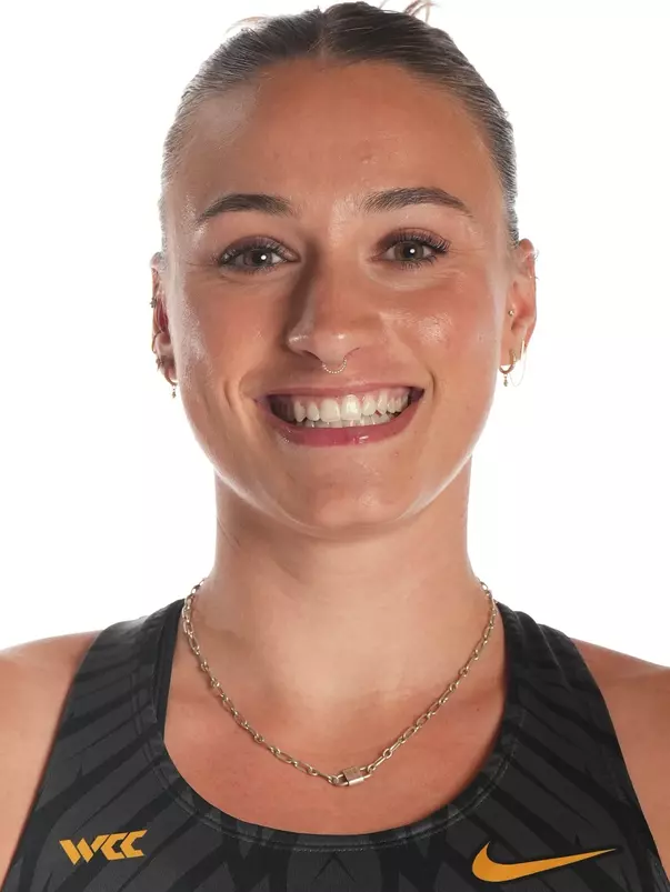 Veronika Reed Headshot 2025-26