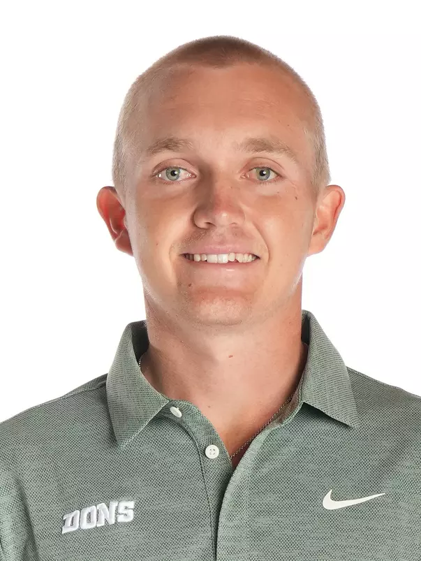 Svante Palmgren Headshot 2025-26