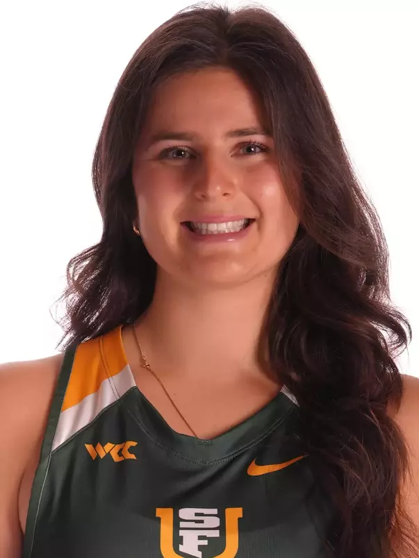 Jia Lonardi Headshot 2026