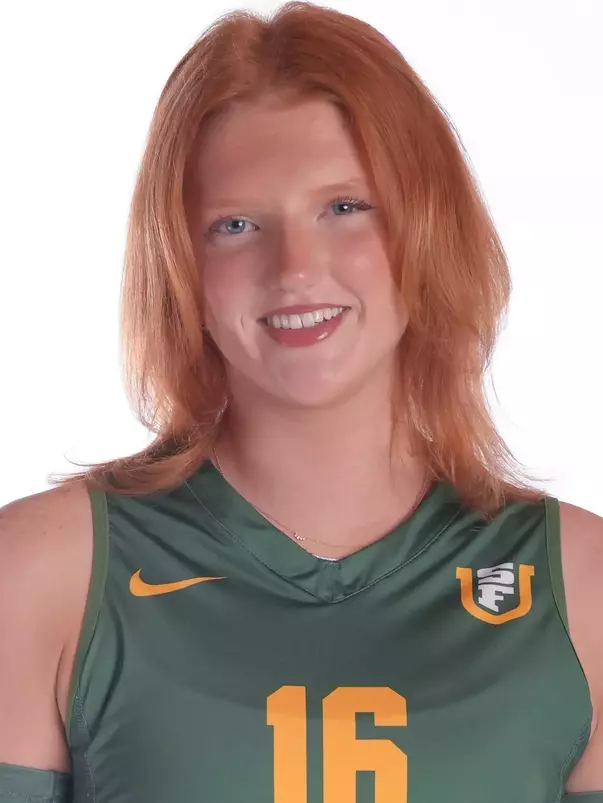 16_Maeve_Bailey_Headshot.png