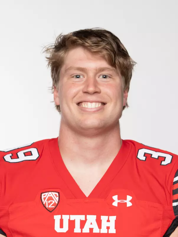 ludwig_joe_2020_21_m_footbl_headshots_2164