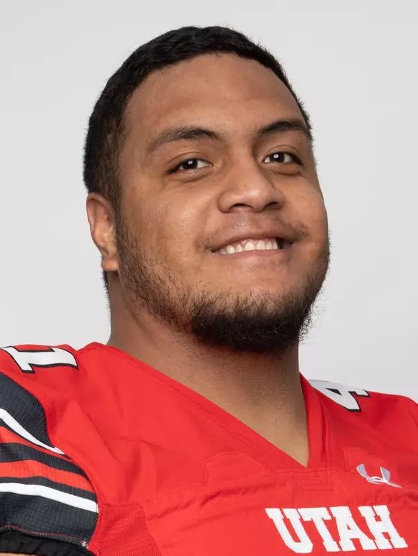 pututau_hauati_2020_21_m_footbl_headshots_0837