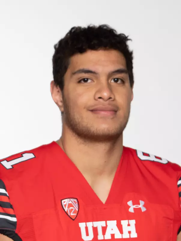 pututau_taniela_2020_21_m_footbl_headshots_2103