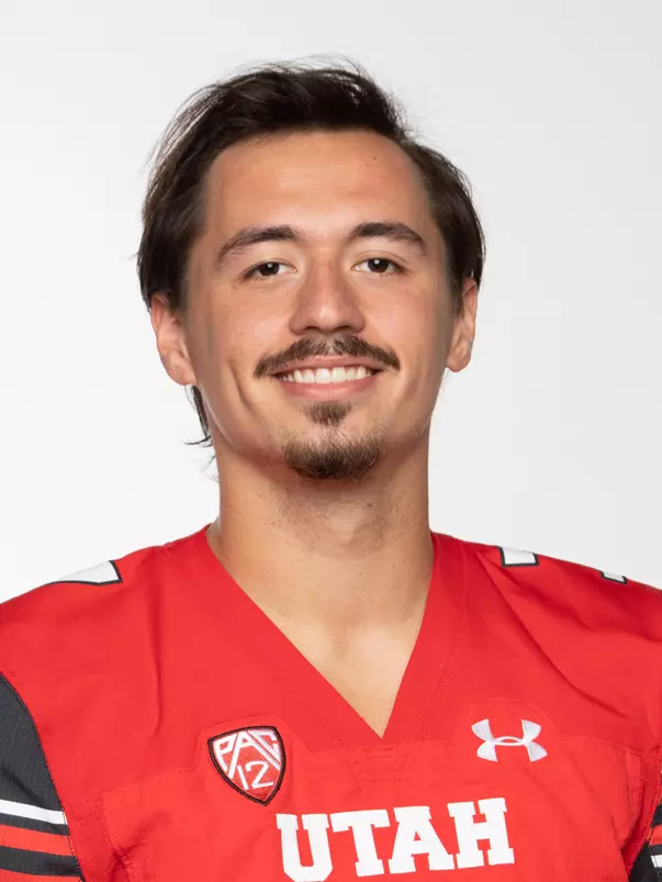rising_cameron_2020_21_m_footbl_headshots_2148