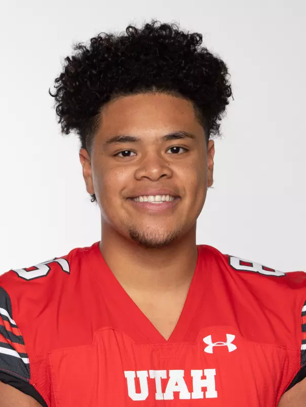 rosales_soa_2020_21_m_footbl_headshots_2131