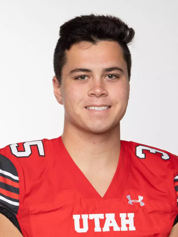 vincent_charlie_2020_21_m_footbl_headshots_2041