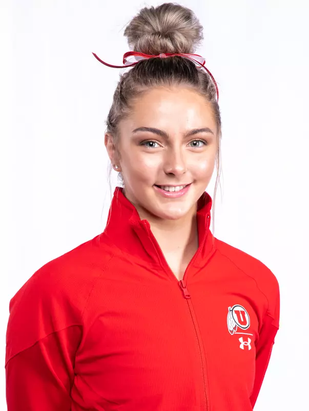 Lucy Stanhope 2021 Headshot