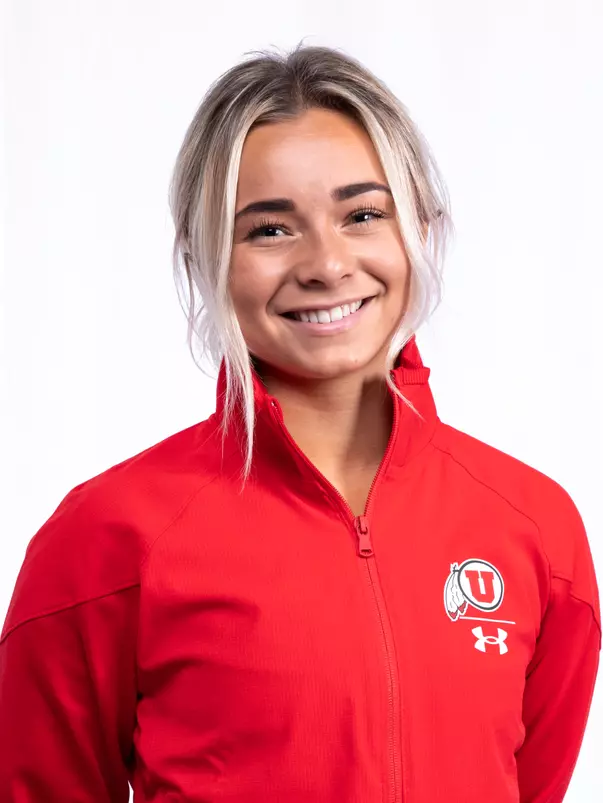 Sydney Soloski 2021 Headshot