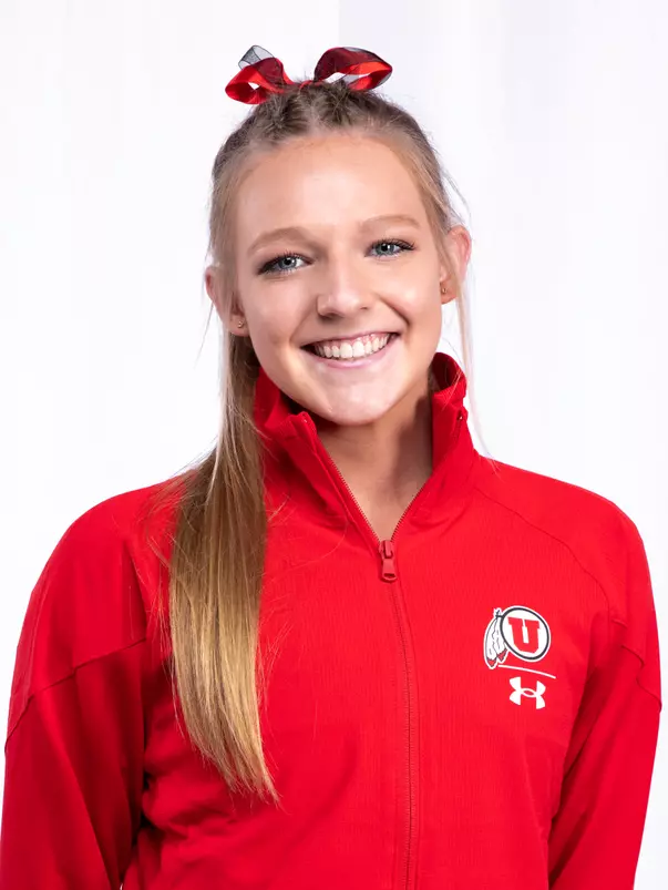 Jillian Hoffman 2021 Headshot
