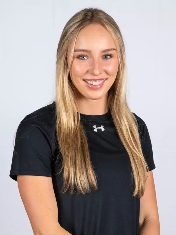 Emma Lawless 2021 Headshot