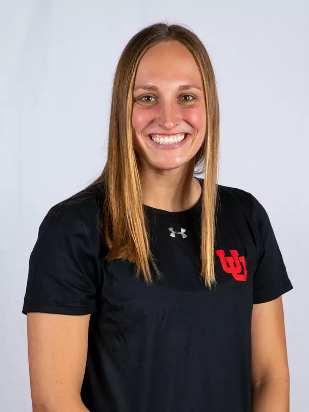 Maddie Woznick 2021 Headshot