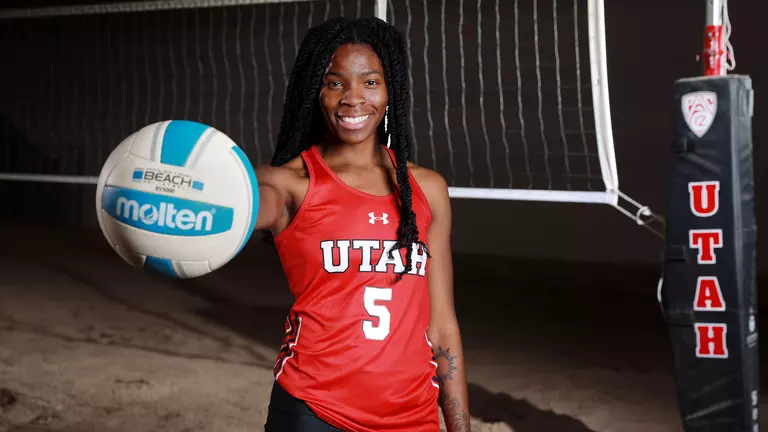 Beach Volleyball Set for Six-Dual Week