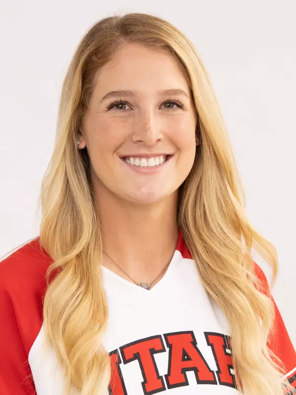 Ellessa_Bonstrom_headshot