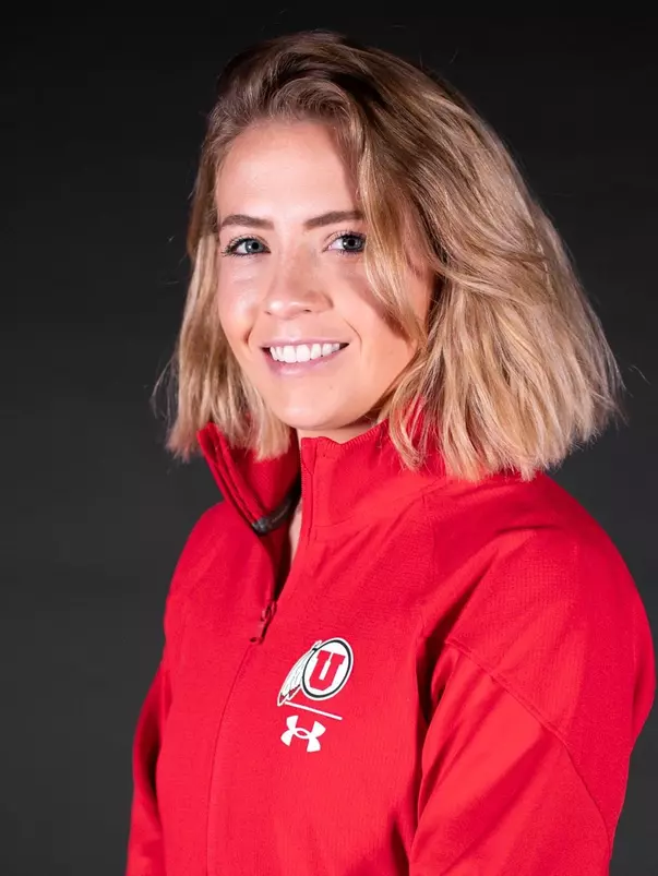 Hailee Corry 2021 Summer Headshot
