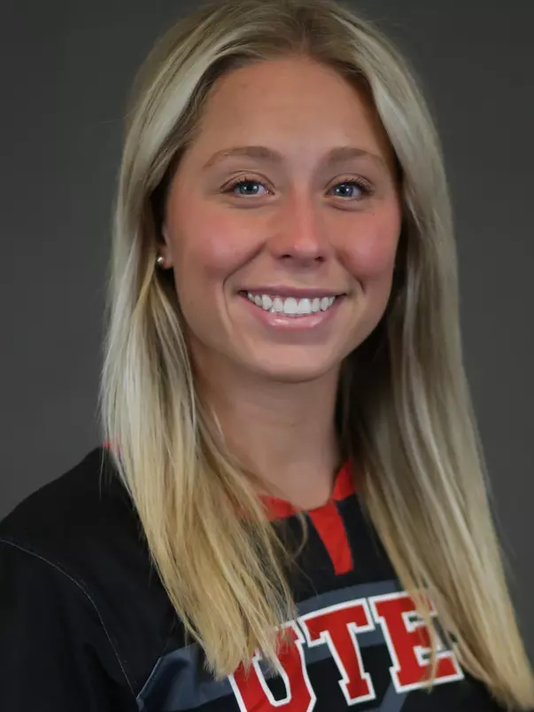 Baillie_McKenna_WSOC_Headshots__FG21_1