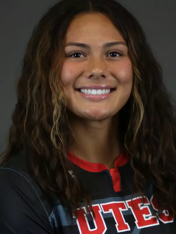 Kaufusi_Taliana_WSOC_Headshots__FG21_1