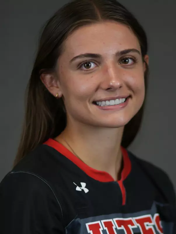 Talbot_Courtney_WSOC_Headshots__FG21_2