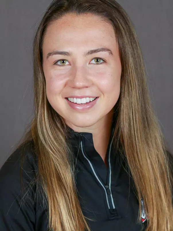 Butler_Hannah_XCTF_Headshots_FG21_1_Cropped_.jpg