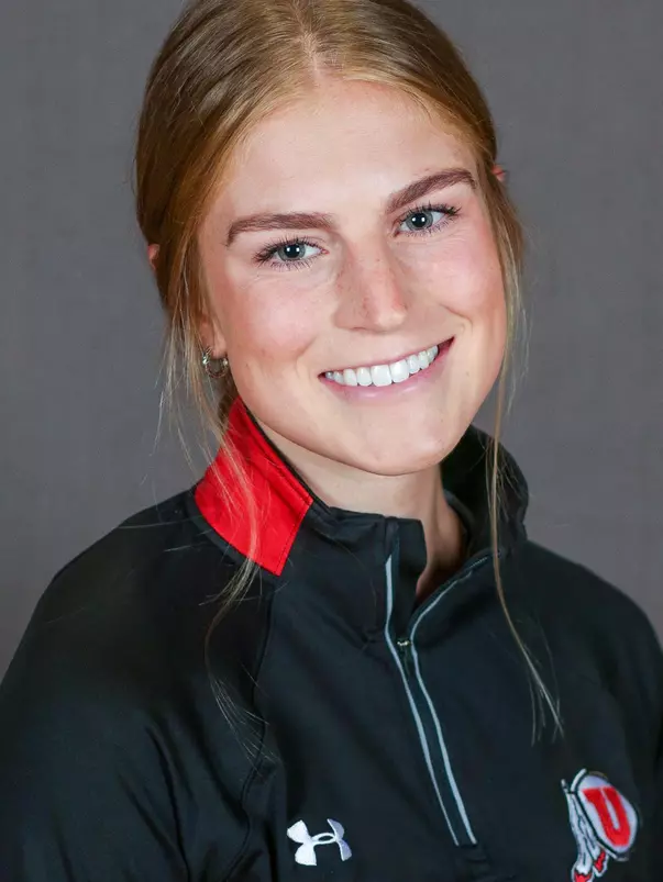 Earl_Emma_XCTF_Headshots_FG21_1_Cropped_.jpg