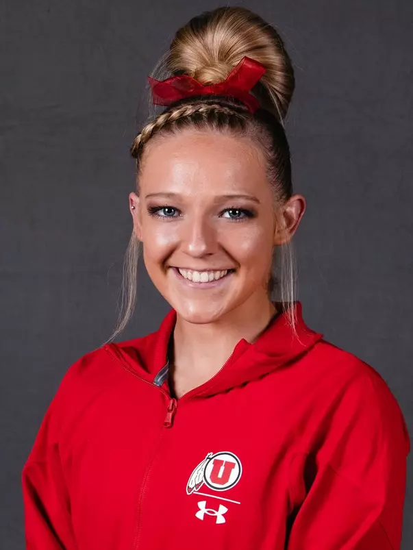 Jillia Hoffman - 2022 Headshot