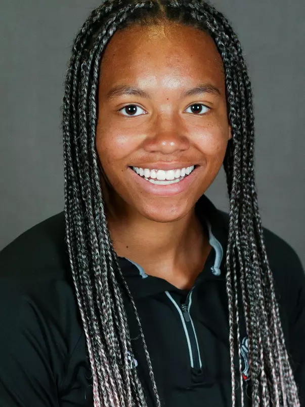 McCloy_McKenna_XCTF_Headshots_FG21_1_Cropped_.jpg