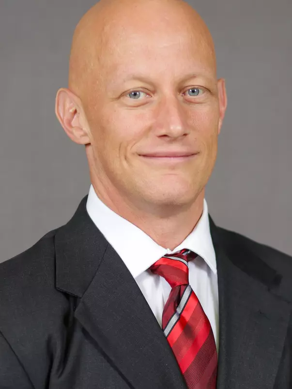 Johnson_Justin_MBB_Headshots_JV21_1_Cropped_.jpg