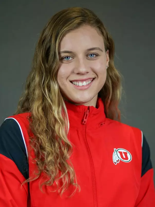 Sofia Carlson 2022 Headshot