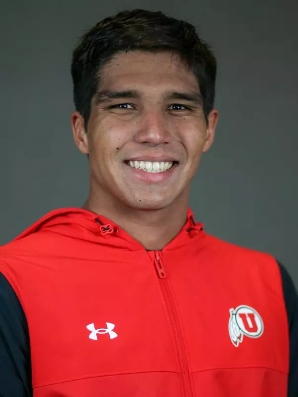 Micah Ginoza 2022 Headshot