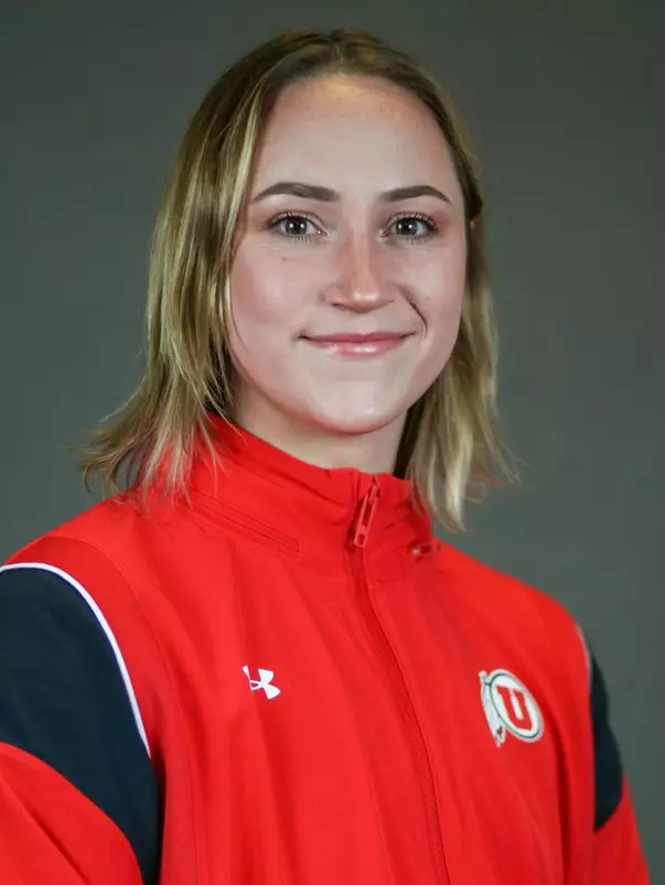 Katie Hale 2022 Headshot