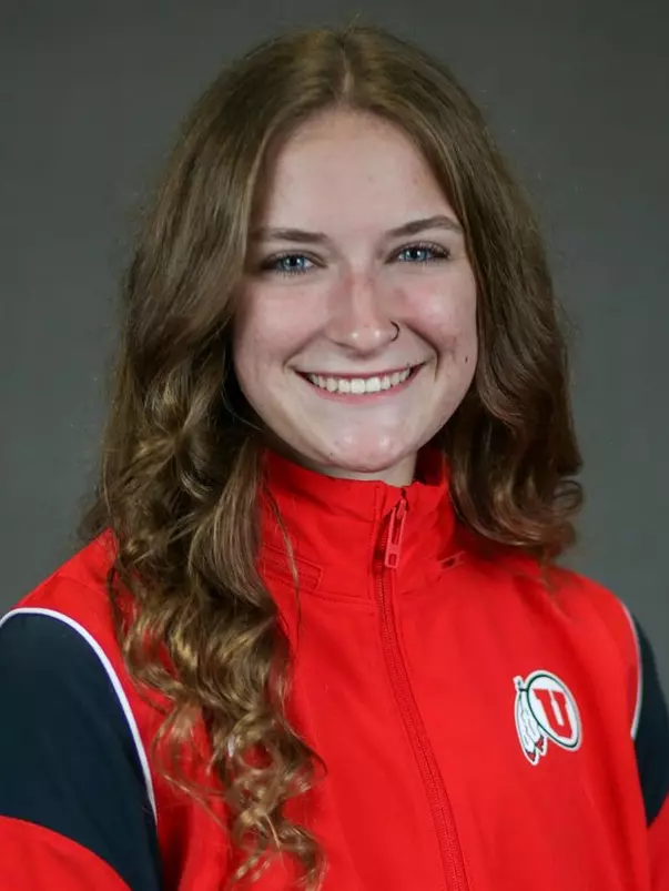Hannah Traux 2022 Headshot