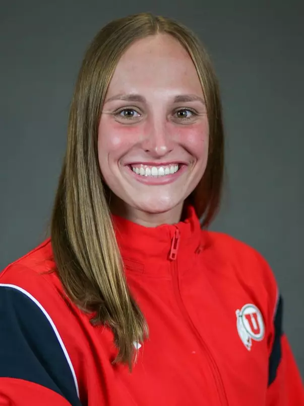 Maddie Woznick 2022 Headshot