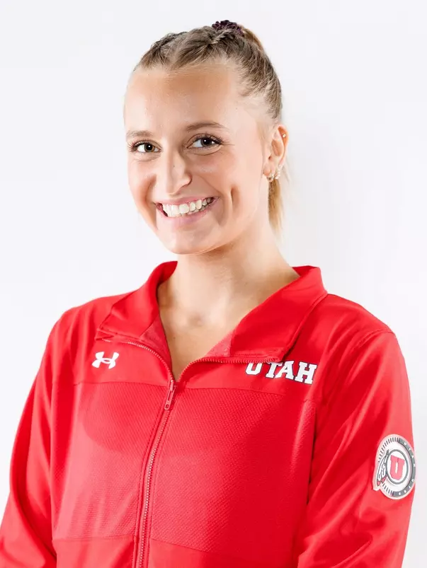Abby Brenner 2023 Headshot