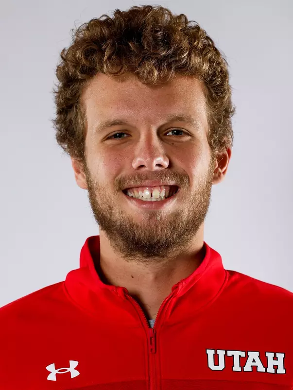 Noah Carlson Swim Headshots 2022-23