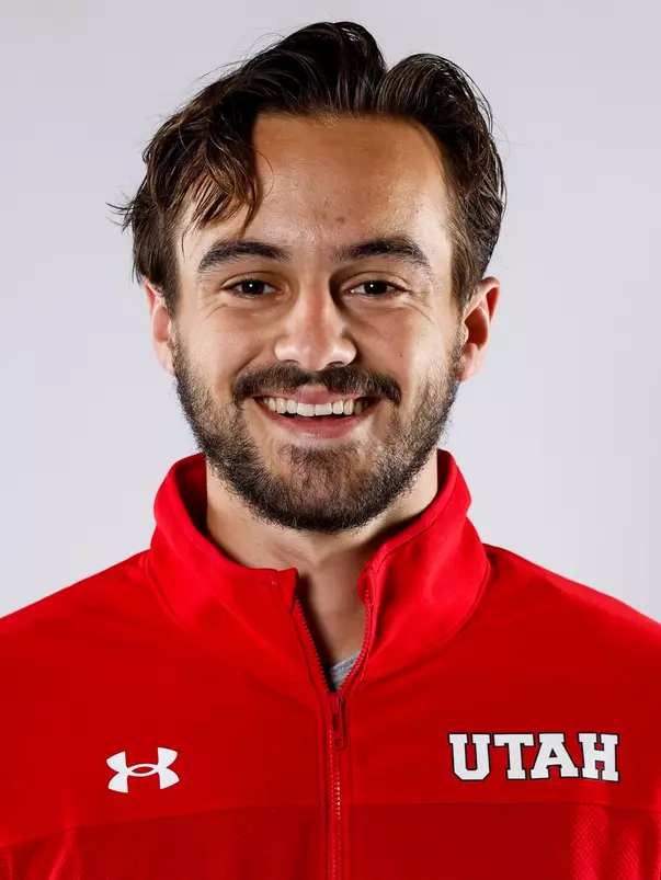 Luke McDivitt Swim Headshots 2022-23