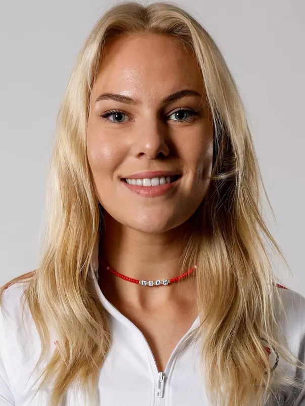 Josefine Selvaag Headshot - 2023