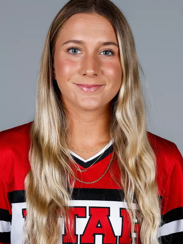 Stella Bennett 2024 Headshot
