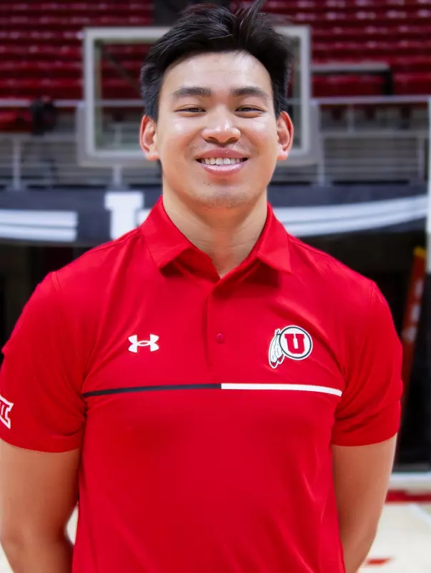 Julian Tran wbb manager headshot