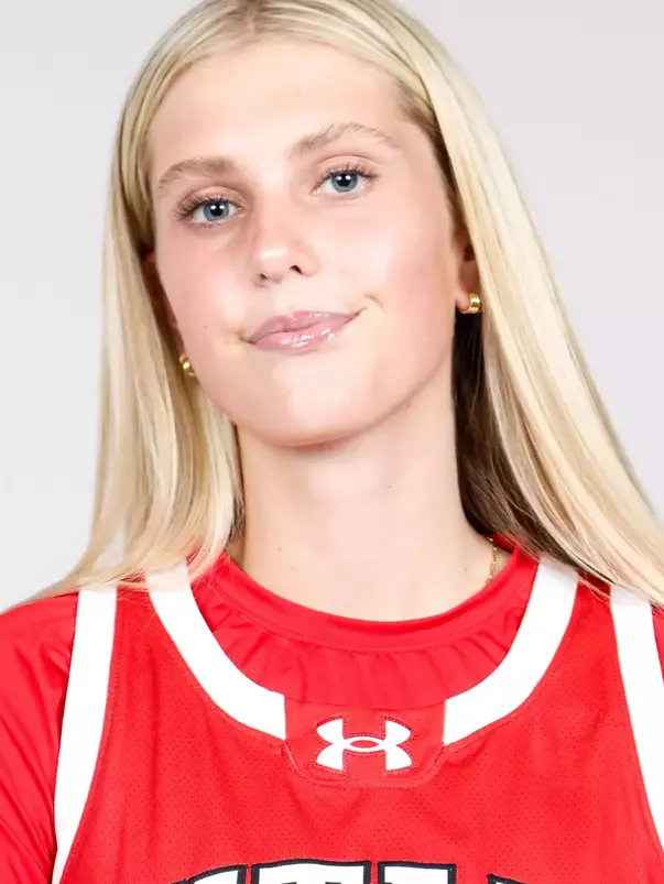 Alyssa Blanck headshot