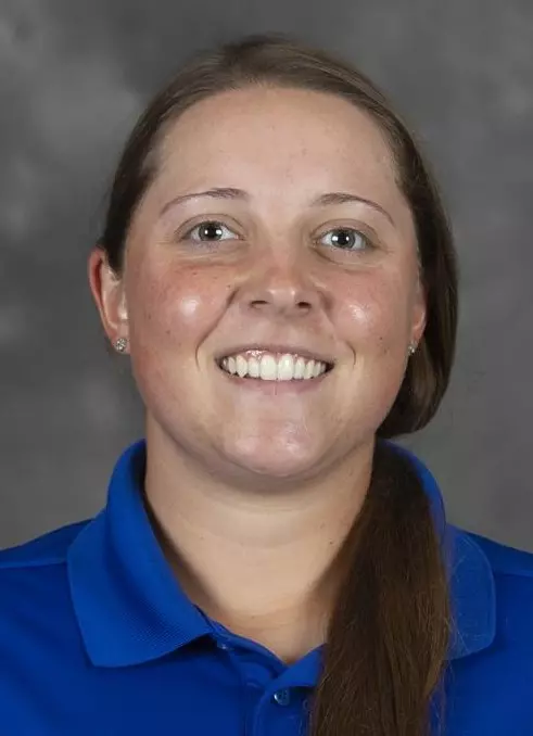 Alix Ezell Headshot