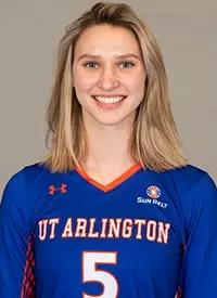 Bre Walp 2019 volleyball headshot