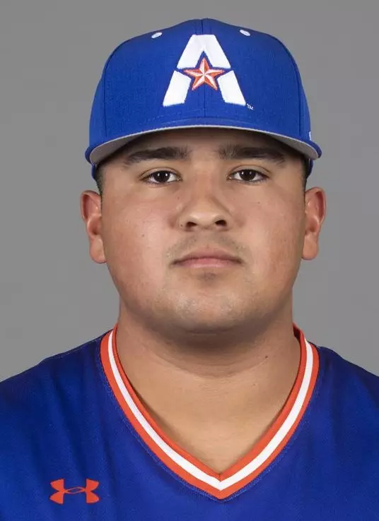 Dominguez Headshot
