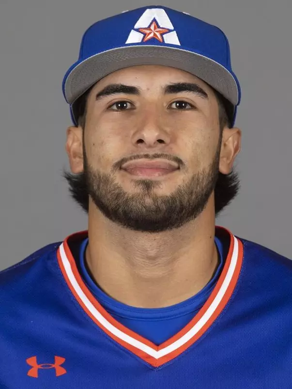 Gomez Headshot