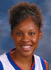shaye yoakum 2002-03 women's basketball headshot