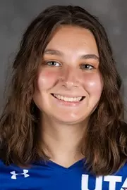 lauren staruch 2022 volleyball headshot