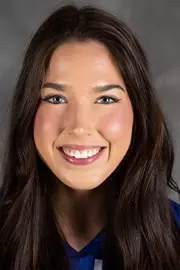 meredith fisher 2022 volleyball headshot