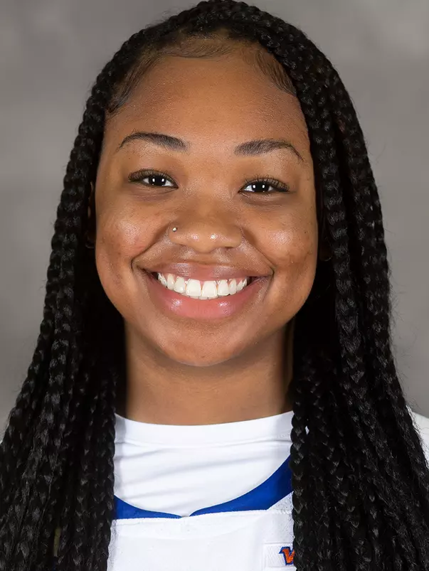 shyia smith 2022-23 headshot