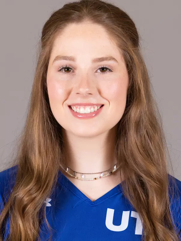 UTA volleyball #2 Mollie Blank photographed in Arlington, Texas on April 14, 2023. (Photo by/Sharon Ellman)