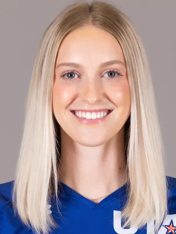 UTA volleyball #7 Alli Wells photographed in Arlington, Texas on April 14, 2023. (Photo by/Sharon Ellman)